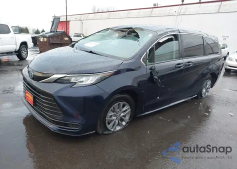 2022 Toyota Sienna Le z USA, uszkodzony, nr VIN 5TDKSKFC1NS045744